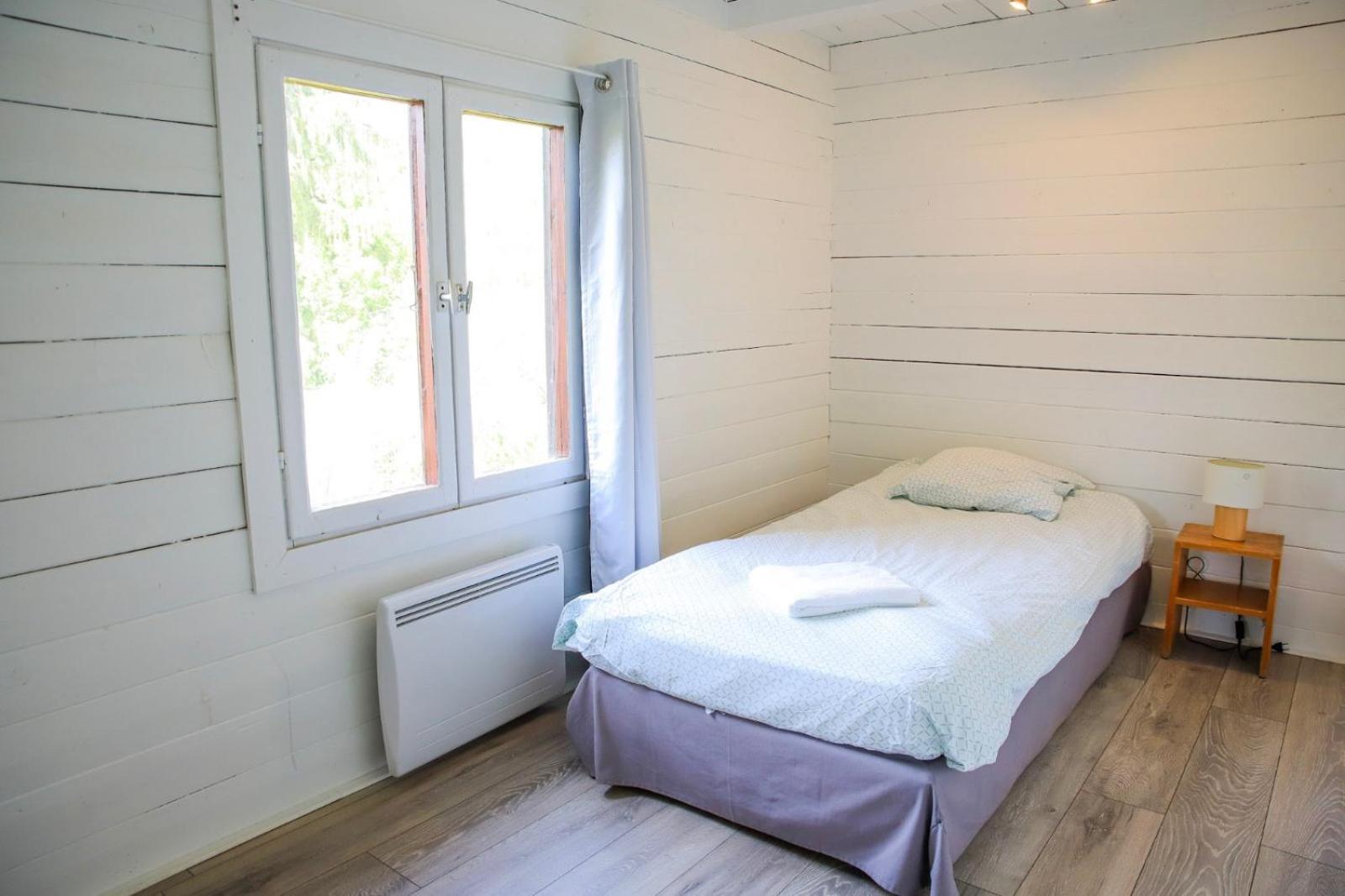 Les Cabanes Parisiennes - Chalets 1H30 From Paris - 62P Sainte-Geneviève-des-Bois Exterior foto