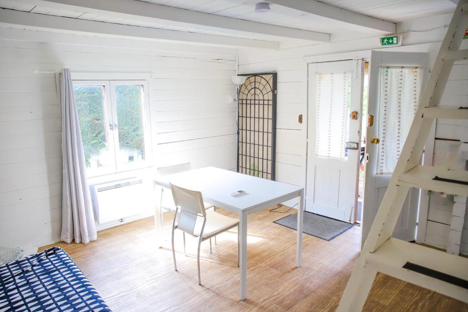 Les Cabanes Parisiennes - Chalets 1H30 From Paris - 62P Sainte-Geneviève-des-Bois Exterior foto