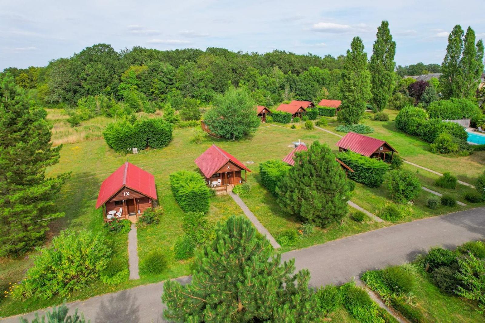 Les Cabanes Parisiennes - Chalets 1H30 From Paris - 62P Sainte-Geneviève-des-Bois Exterior foto