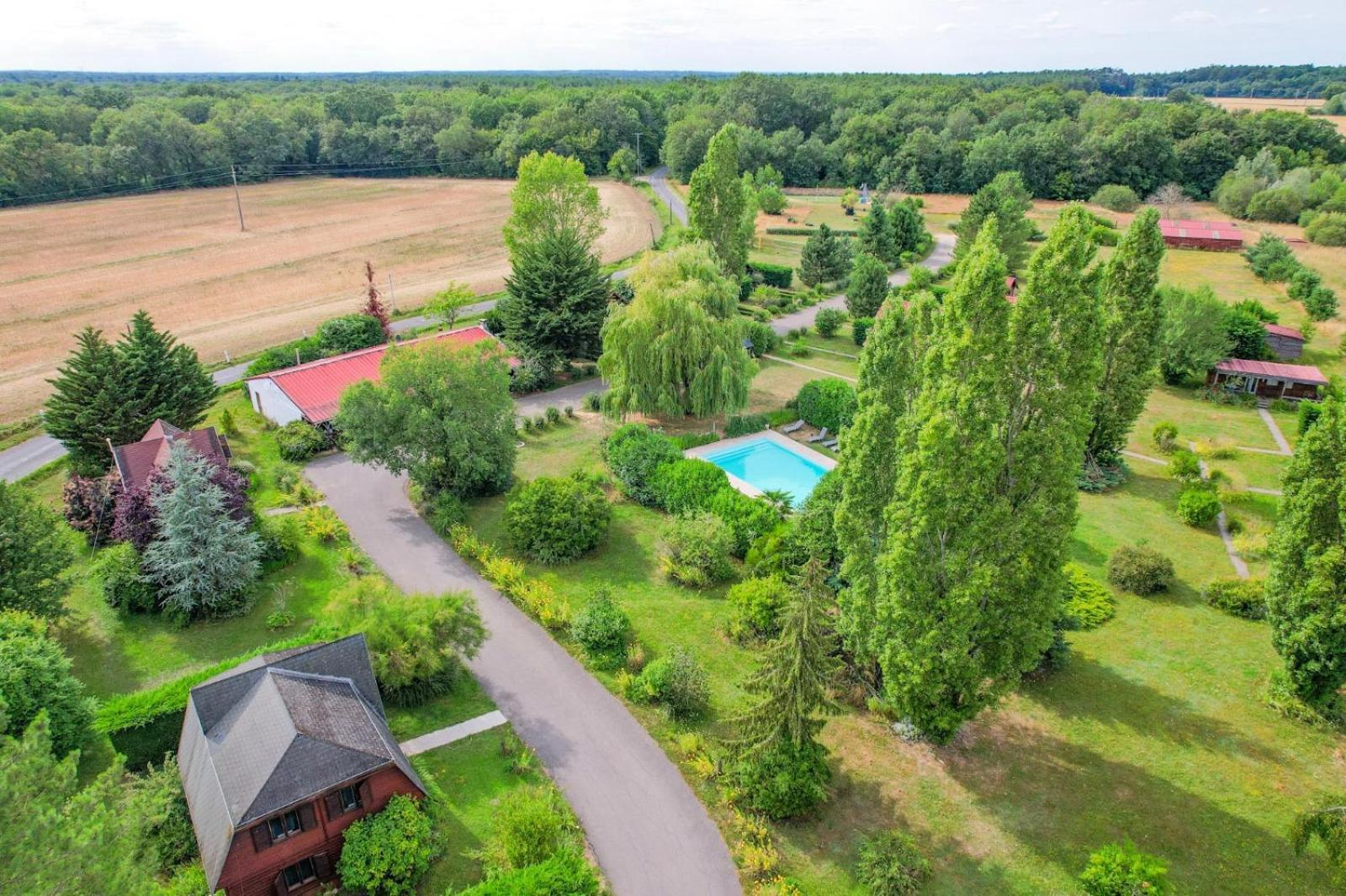 Les Cabanes Parisiennes - Chalets 1H30 From Paris - 62P Sainte-Geneviève-des-Bois Exterior foto